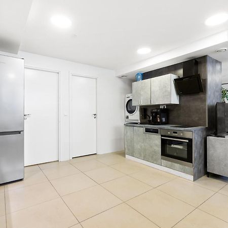 Sirena Apartment - Self Check-In And Free Parking Tallin Exterior foto