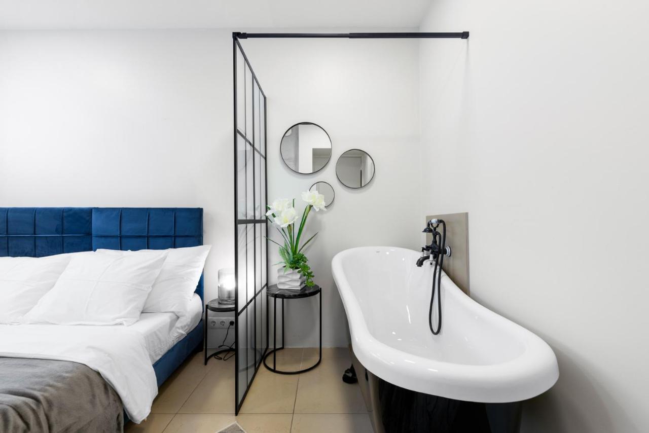 Sirena Apartment - Self Check-In And Free Parking Tallin Exterior foto