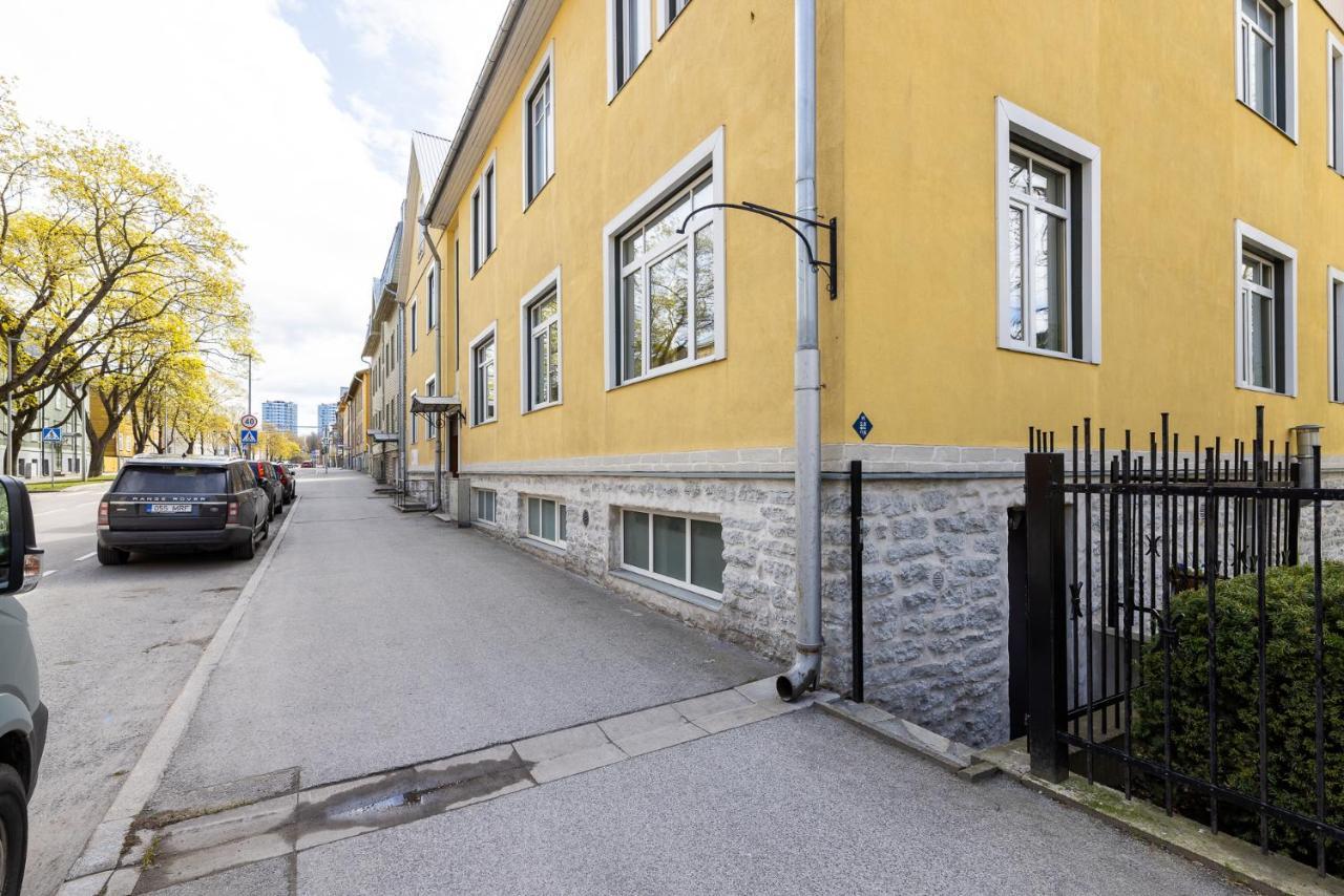 Sirena Apartment - Self Check-In And Free Parking Tallin Exterior foto